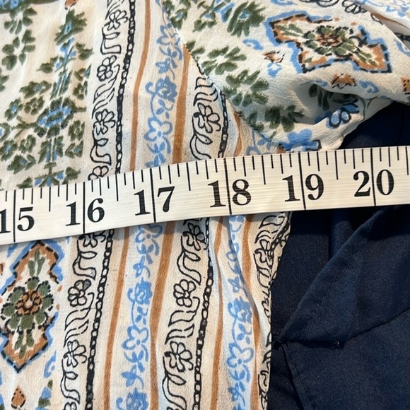 ⭐️Love Kyla,Tyra Tunic Top, fringe boho | size medium, Beautiful Blue, EUC - Picture 9 of 10